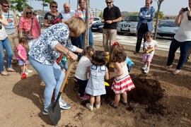 Incorporación de nuevos árboles al Bosque del Conocimiento. Campus de Teatinos. Mayo 2015