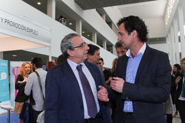 José Ángel Narváez y Enrique de Hoyos en la I Feria de Empleo de la Universidad de Málaga. Complejo de Estudios Sociales y de Comercio. Abril 2015