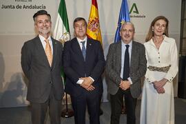 Foto de grupo. Toma de posesión de D. Teodomiro López Navarrete como Rector de la Universidad de Málaga. Palacio de San Telmo, Sevilla. Febrero de 2024