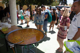 Paella en la fiesta del Día del Español. Centro Internacional de Español de la Universidad de Málaga. Junio de 2016