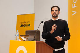 Toni Gelabert Amengual. Presentación del proyecto "Espai nou a Casa Nova". V Foro Arquia/Próxima 2016: Futuro Imperfecto. Paraninfo. Octubre de 2016