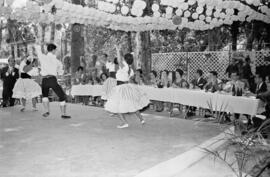 Feria de Málaga. Baile en la caseta oficial de la feria del Real. Julio de 1963