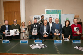 Foto de grupo tras la presentación del número 6 de la revista TSN (Transatlantic Studies Network). Edificio del Rectorado. Noviembre de 2019