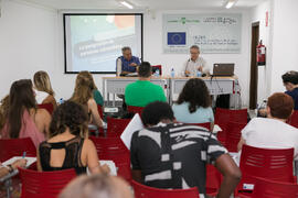 Taller «La intervención del comité de Derechos del niño en defensa de los menores migrantes». Curso "La inmigración de personas vulnerables". Cursos de Verano de la Universidad de Málaga. Vélez-Málaga. Julio de 2019