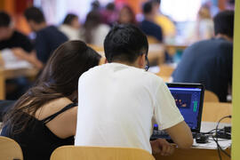Ambiente en la facultad de Ciencias Económicas y Empresariales. Campus de El Ejido. Mayo de 2015