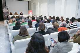 Rafael Vidal Delgado presenta la conferencia "El tiempo del Quijote", del Catedrático de Historia Económica Juan Francisco Zambrana. Sala de Conferencias del Museo Carmen Thyssen. Marzo de 2016