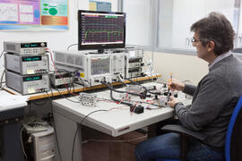 Laboratorio de Radiofrecuencia, Microondas y Milimétricas. Escuela Ténica Superior de Ingeniería de Telecomunicación. Enero de 2017