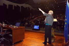 Conferencia de Waneen W. Spirduso. 3º Congreso Internacional de Actividad Físico-Deportiva para Mayores de la Universidad de Málaga. Palacio de Ferias y Congresos de Málaga. Marzo de 2009