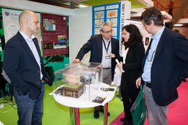 Estand de la Investigación en la UMA. Jornadas de Puertas Abiertas de la Universidad de Málaga. Complejo Polideportivo Universitario. Abril de 2016