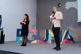 Antonio María Lara presenta "Dialogando" con Ousman Umar. Facultad de Estudios Sociales y del Trabajo. Marzo de 2020