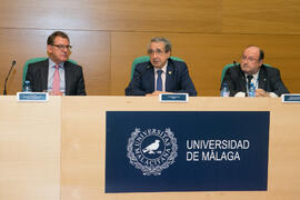 Peter Tempel, José Ángel Narváez y Juan Luis Gómez. Inauguración del XXVI Encuentro Anual de la Asociación Von Humboldt de España. Edificio del Rectorado. Septiembre de 2017