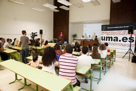 Intervención de la alumna Diana Brodkina. Graduación de los alumnos del CIE de la Universidad de Málaga. Centro Internacional de Español. Septiembre de 2014