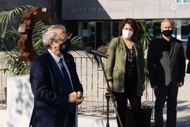 Intervención de José Ángel Narváez en la inauguración de la escultura de José Luis Martín García en la Facultad de Estudios y Sociales y del Trabajo de la Universidad de Málaga. Campus de Teatinos. Marzo de 2021
