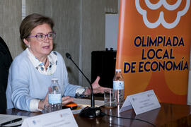 Mariluz Marco Aledo. Entrega de premios de la XI Olimpiada de Economía. Facultad de Ciencias Económicas y Empresariales. Febrero de 2019