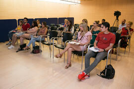 Ponencia de Elena Neira, "De la televisión convencional a la televisión transmedia: La otra pantalla". Curso "La televisión del siglo XXI, nuevos formatos y consumos". Cursos de verano 2018 de la Universidad de Málaga. Marbella. Julio de 2018