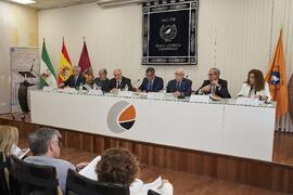 Mesa presidencial. Presentación del libro "50 años de doctores Honoris Causa por la Universidad de Málaga". Facultad de Ciencias Económicas y Empresariales. Febrero de 2024