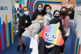 Foto de grupo. Jornada de Puertas Abiertas de la Universidad de Málaga. Complejo Polideportivo Universitario. Marzo de 2022