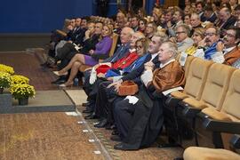 Asistentes a la imposición de la Medalla de Oro de la Universidad de Málaga a Junta de Andalucía, Diputación Provincial de Málaga y Ayuntamiento de la capital. Paraninfo. Noviembre de 2023