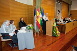 Bernardo Díaz Nosty en la investidura como Doctores "Honoris Causa" de Michelle Mattelart y Armand Mattelart por la Facultad de Ciencias de la Comunicación de la  Universidad de Málaga. Rectorado. Abril de 2014