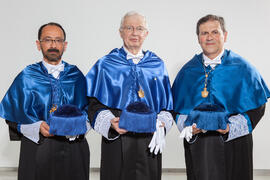 Retrato de Ezequiel López-Hinestrosa, Francisco José Palma y Jean-Marie Lehn tras su investidura como Doctor "Honoris Causa" por la Facultad de Ciencias de la Universidad de Málaga. Edificio del Rectorado. Junio 2015