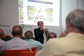 Conferencia de Ramón Estruch Riba. Curso "El aceite de oliva, salud, cultura y riqueza de los pueblos mediterráneos". Cursos de Verano de la Universidad de Málaga. Vélez Málaga. Julio de 2018