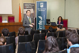 Jesús Molina Gómez en la inauguración del VII Reto Gestalentum 20x10. Facultad de Ciencias Económicas y Empresariales. Marzo 2016