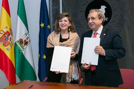 Firma del convenio de la Universidad de Málaga con el gobierno de Paraguay. Edificio del Rectorado. Diciembre de 2017