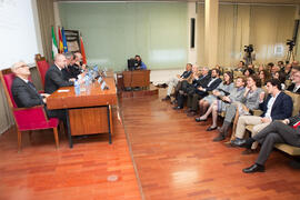 Nombramiento de Antonio Vázquez Romero como Alumno de Honor de la Facultad de Económicas de la Universidad de Málaga. Facultad de Ciencias Económicas y Empresariales. Marzo de 2015