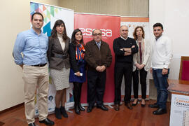Foto de grupo. Presentación del I Concurso Canvas de Creación de Empresas. Semana del Patrón. Facultad de Ciencias Económicas y Empresariales. Marzo de 2015