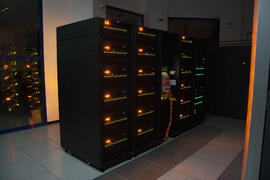 Súperordenador Picasso. Servicio de Supercomputación y Bioinformática (SCBI) de la Universidad de Málaga. Parque Tecnológico de Andalucía. Diciembre de 2007