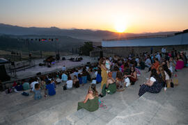 Momentos previos al concierto de Dorantes. Cursos de Verano de la Universidad de Málaga. Ronda. Julio de 2018