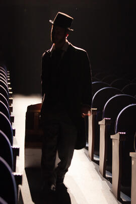 Edgar Caro. Ensayos para la Gala Inaugural de la XXIV edición de Fancine de la Universidad de Málaga. Teatro Cervantes. Noviembre de 2014