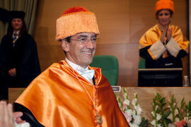 Investidura como Doctor "Honoris Causa" de D. José Manuel González Páramo por la Facultad de Ciencias Económicas de la Universidad de Málaga. Rectorado. Junio de 2011
