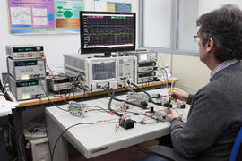 Laboratorio de Radiofrecuencia, Microondas y Milimétricas. Escuela Ténica Superior de Ingeniería de Telecomunicación. Enero de 2017