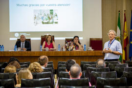 VI Jornadas Nacionales y I Jornada Internacional JIDERE 2015. Facultad de Ciencias Económicas y Empresariales. Julio de 2015