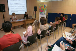 Ponencia de Elena Neira, "De la televisión convencional a la televisión transmedia: La otra pantalla". Curso "La televisión del siglo XXI, nuevos formatos y consumos". Cursos de verano 2018 de la Universidad de Málaga. Marbella. Julio de 2018
