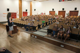 Intervención de Macarena Parrado. Acto de bienvenida al alumnado de primer curso de Económicas. Paraninfo. Septiembre de 2015