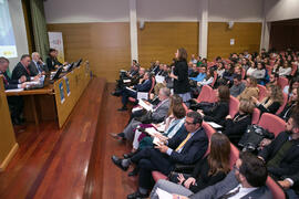Intervención de una asistente a la mesa 2: "La perspectiva de la Unión Europea". Jornada "Brexit y Gibraltar. Un reto con oportunidades conjuntas". Edificio del Rectorado. Febrero de 2017
