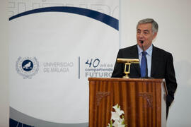 Homenaje a los jubilados y al personal que cumple 25 años de servicio en la Universidad de Málaga. Paraninfo. Octubre de 2012
