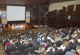 Panel de Expertos. 2º Congreso Internacional de Actividad Físico-Deportiva para Mayores de la Universidad de Málaga. Palacio de Ferias y Congresos de Málaga. Marzo de 2007