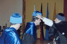 Investidura como Doctor "Honoris Causa" de D. Federico Mayor Zaragoza por la Universidad de Málaga. Paraninfo. Octubre de 1996