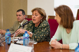 Enrique Nadales, Ana Navarro y Mª Isabel Abad en la inauguración del VI Reto Gestalentum 20x10. Facultad de Ciencias Económicas y Empresariales. Abril 2015