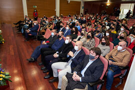 Asistentes a la toma de posesión de nuevos funcionarios y funcionarias de la Universidad de Málaga. Edificio del Rectorado. Diciembre de 2021