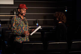 José Corbacho y Violeta Niebla. Ensayo de la gala de inauguración de la 31ª edición de Fancine de la Universidad de Málaga. Cine Albéniz. Noviembre de 2021