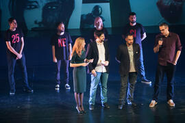 Entrega del premio del Concurso de Proyectos de Cortometraje a "Llueve en Bagdad" en la gala inaugural de la XXV edición de Fancine de la Universidad de Málaga. Teatro Cervantes. Noviembre de 2015