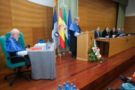 José Ramón Ramos en la investidura como Doctor "Honoris Causa" de Antonio Luque por la Facultad de Ciencias de la Universidad de Málaga. Edificio del Rectorado. Octubre de 2016