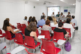 Mesa redonda: «Mesa de ONGs: La arriesgada tarea de la defensa de los derechos Humanos en la frontera». Curso "La inmigración de personas vulnerables". Cursos de Verano de la Universidad de Málaga. Vélez-Málaga. Julio de 2019