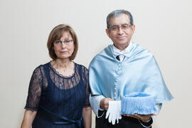 Retrato de Hipólito Esteban Soler y Sra. previo a la investidura como Doctor "Honoris Causa" de Antonio Soler por la Facultad de Filosofía y Letras de la Universidad de Málaga. Paraninfo. Junio de 2016