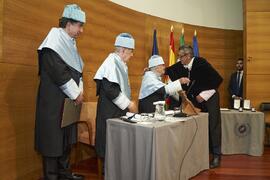 Investidura como "Doctores Honoris Causa" de Antonio García Berrio y Pilar Palomo Vázquez por la Facultad de Filosofía y Letras de la Universidad de Málaga. Edificio del Rectorado. Junio de 2024