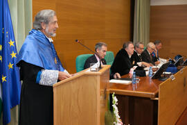 José Ramón Ramos en la investidura como Doctor "Honoris Causa" de Antonio Luque por la Facultad de Ciencias de la Universidad de Málaga. Edificio del Rectorado. Octubre de 2016